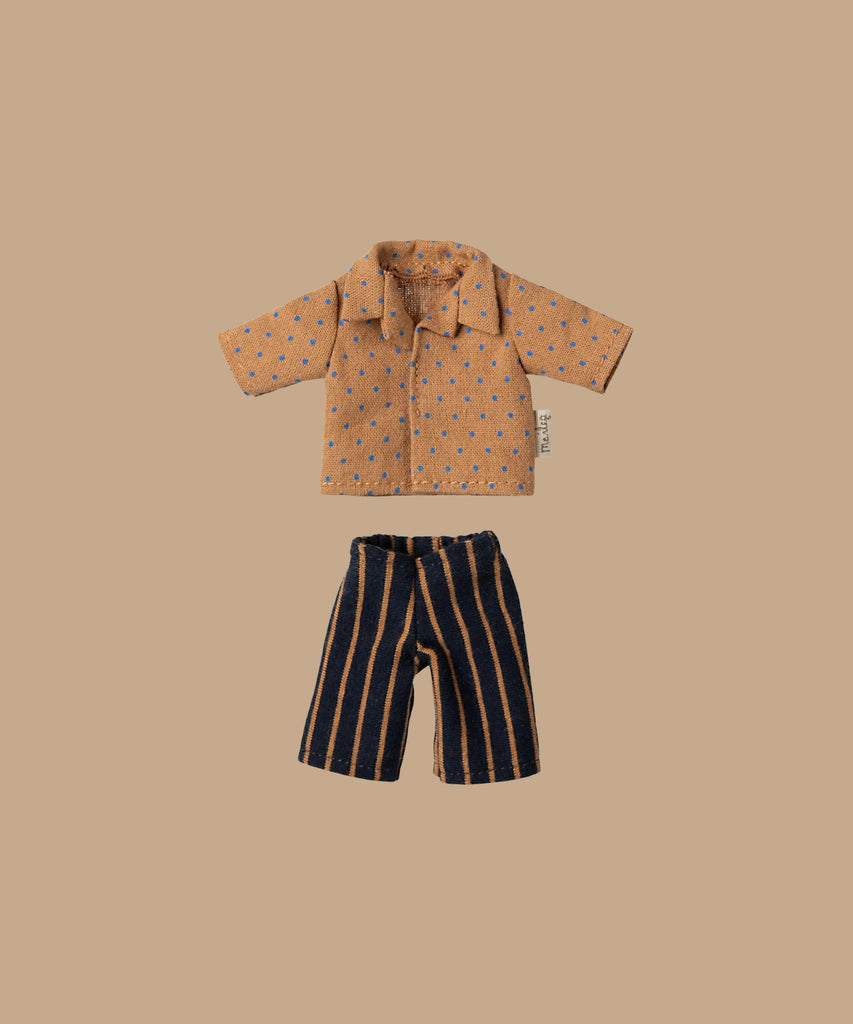 The Maileg Dad Mouse With Extra Outfit includes a small brown collared floral shirt and black pants with vertical brown stripes on a beige background, adding style to Dad Mouse's wardrobe.